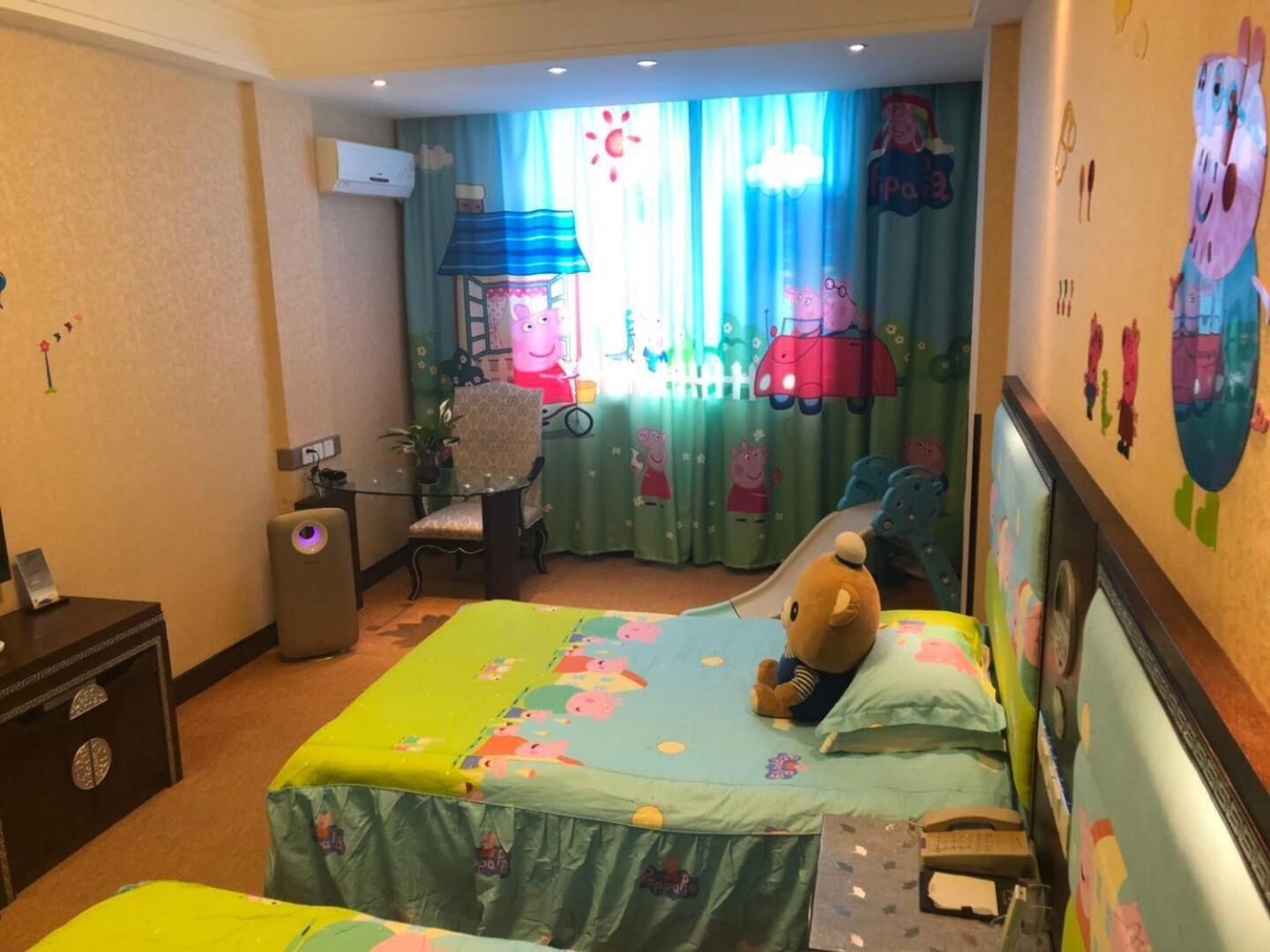 minibar, in-room safe, desk, blackout curtains