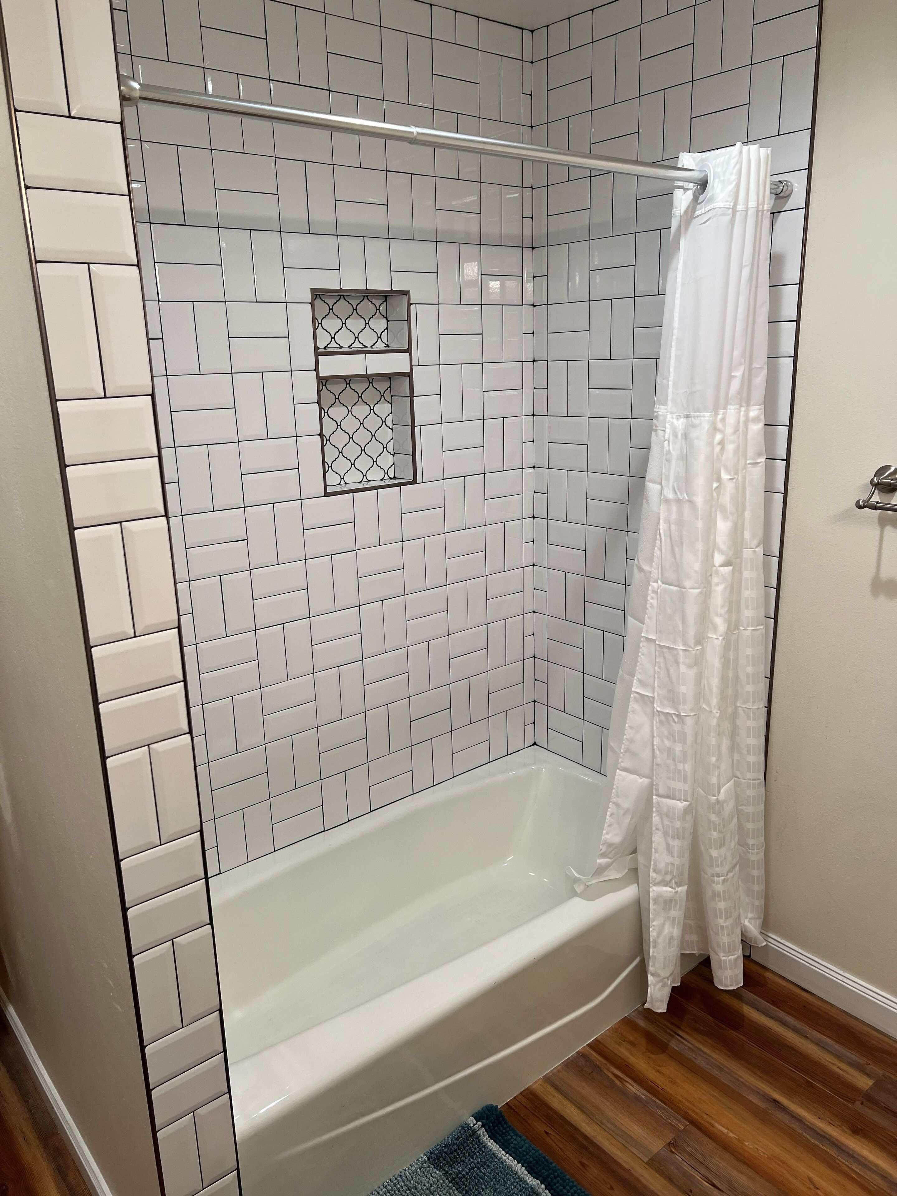 Combined shower/bathtub, hair dryer, towels, soap