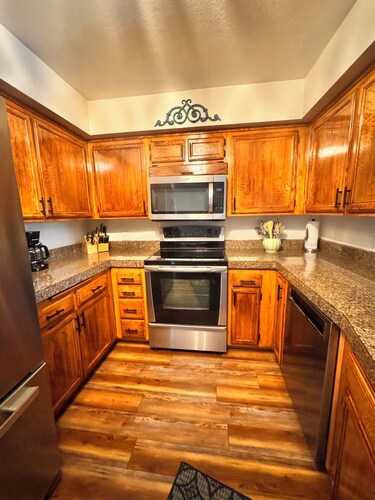 Familias, cerca de esquí Elkhorn Condo, golf, piscina, Bikepath & Sun Valley Lodge