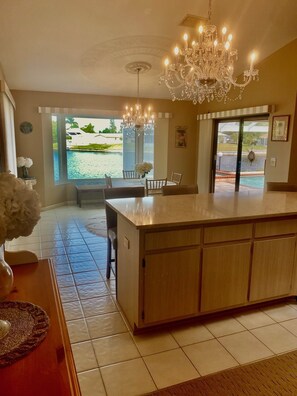 Interior - Wide Water Direct Gulf Access Cape Coral Rubicon Canal Pool Home with Boat Dock (Cape Coral)