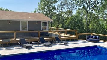 Ulkouima-allas, lämmitetty uima-allas