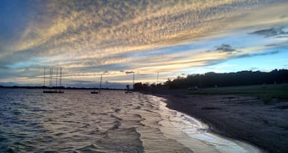 Gran vista al lago cerca del lago-Sleeps 12 con WiFi y plato