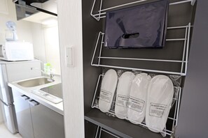 Design Quadruple Room, City View | Desk, laptop workspace, free WiFi, bed sheets - Petit Grande Nuage (Tokyo)