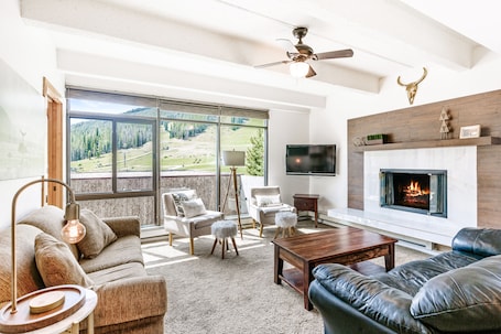 Living area. Luxury Ski In/Ski Out Condo Sleeps 6 W/ Slopeside View & Wood-Burning Fireplace
