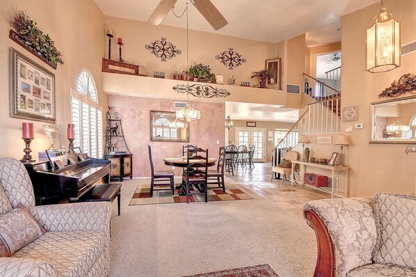 Smart TV, fireplace, video games, Netflix