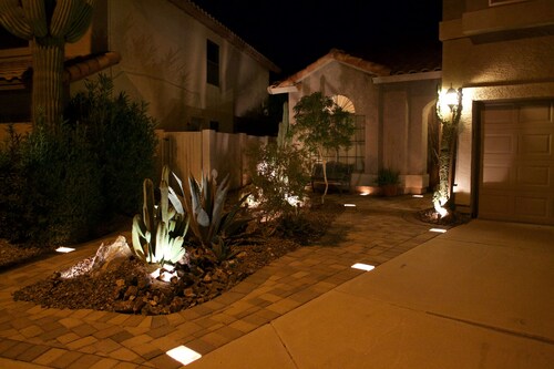 Perfect Location/Excellent Amenities/Wifi, Netflx, Amazon video and many more!