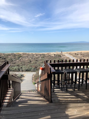 28 Sec Walk to Beach: Steam shower, Lululemon Mirror, Power Outage-Free Living