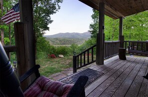 Terrace/patio - 2-bedroom cabin just 13 minutes from Great Smoky Mountains National Park (Bryson City)