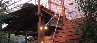 Crow's Nest Cabin on Piper Lane