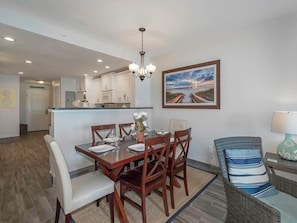 Dining - Family Luxury Beach Resort, Water Park Passes, Rooftop Deck & Ocean Views! (Indian Rocks Beach)