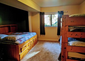 4 chambres, fer et planche Ă repasser, lit parapluie, Wi-Fi gratuit