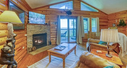 FREE Dollywood and Attractions daily with stay MTN View Cabin Pool Table Hot tub