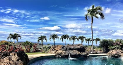 Breathtaking Kona Home - Heated Pool / Air conditioning and Beautiful Sunsets