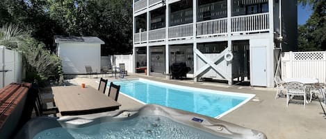 Outdoor pool, a heated pool