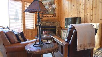 TV, fireplace, Netflix, DVD player