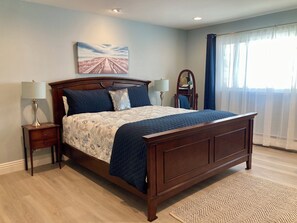 2 Schlafzimmer, Schreibtisch, Bügeleisen/Bügelbrett, kostenloses WLAN