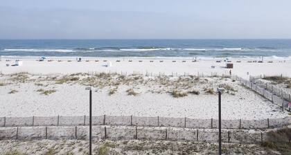 AMAZING VIEWS FROM THIS 2 BEDROOM 2 BATH BEACHSIDE CONDO