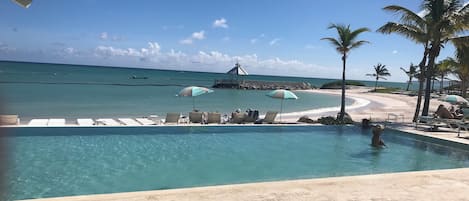 Utomhuspool