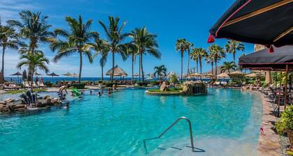Fabulous Ground Level Condo at Villa La Estancia Five Star Resort/Spa