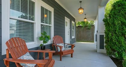 Modern Craftsman Cottage