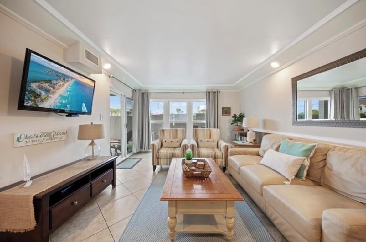 Emerald Isle 107-on The Beach-ground Floor - Fort Walton Beach, FL