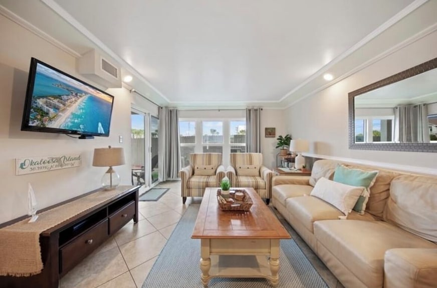 Emerald Isle 107-on The Beach-ground Floor - Fort Walton Beach, FL