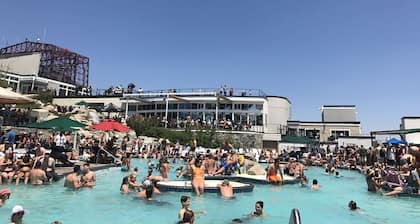 Profitez des journées de poudreuse offertes par Ski In / Ski Out Top Floor Squaw Condo
