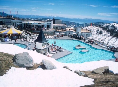 ❤️ Top Floor Condo - in Palisades Tahoe, slope side,  5⭐ host