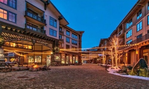 ❤️ Top Floor Condo - in Palisades Tahoe, slope side,  5⭐ host