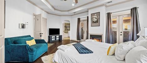 4 bedrooms, iron/ironing board, free WiFi, bed sheets