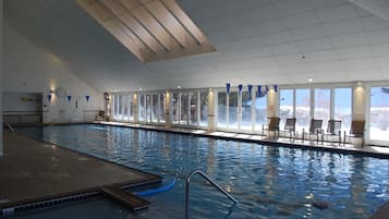 Innenpool, beheizter Pool