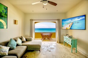 Smart TV - Luxury condo rooftop pool with 360° ocean views (Isla Mujeres)