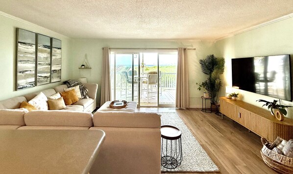 Smart TV, DVD player, books