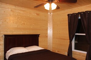 5 chambres, fer et planche à repasser, Wi-Fi, draps fournis
