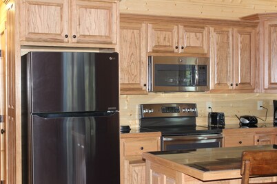 Stone Mountain Sanctuary - Blue Ridge Luxury Cabin With Great Views!