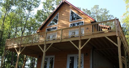 Stone Mountain Sanctuary - Blue Ridge Luxury Cabin With Great Views!