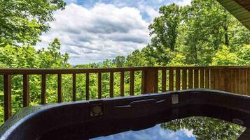 Bain à remous extérieur