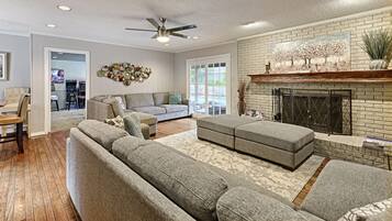 Smart TV, fireplace, video games, DVD player