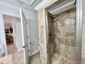 Hair dryer, towels - Ocean Song – Charming 2 Bedroom with Private Ocean View Balcony & Sea Breezes & Pool Access (St. Augustine)