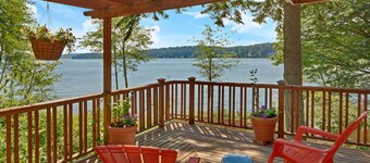 Laid-back Luxury on Bainbridge Island air conditioned!