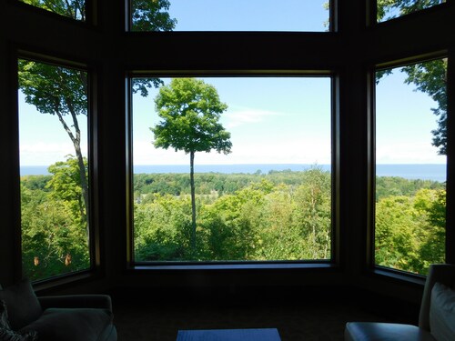 DOOR COUNTY GETAWAY @ LANDMARK RESORT - Cozy 1 BR. Wood-view EGG HARBOR