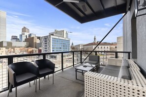 Imagen sin descripción, 2 de 45, botón