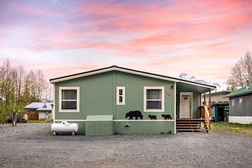 Klondike Cottage