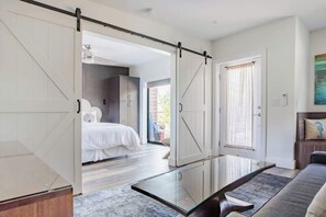 1 bedroom, iron/ironing board, travel cot, free WiFi