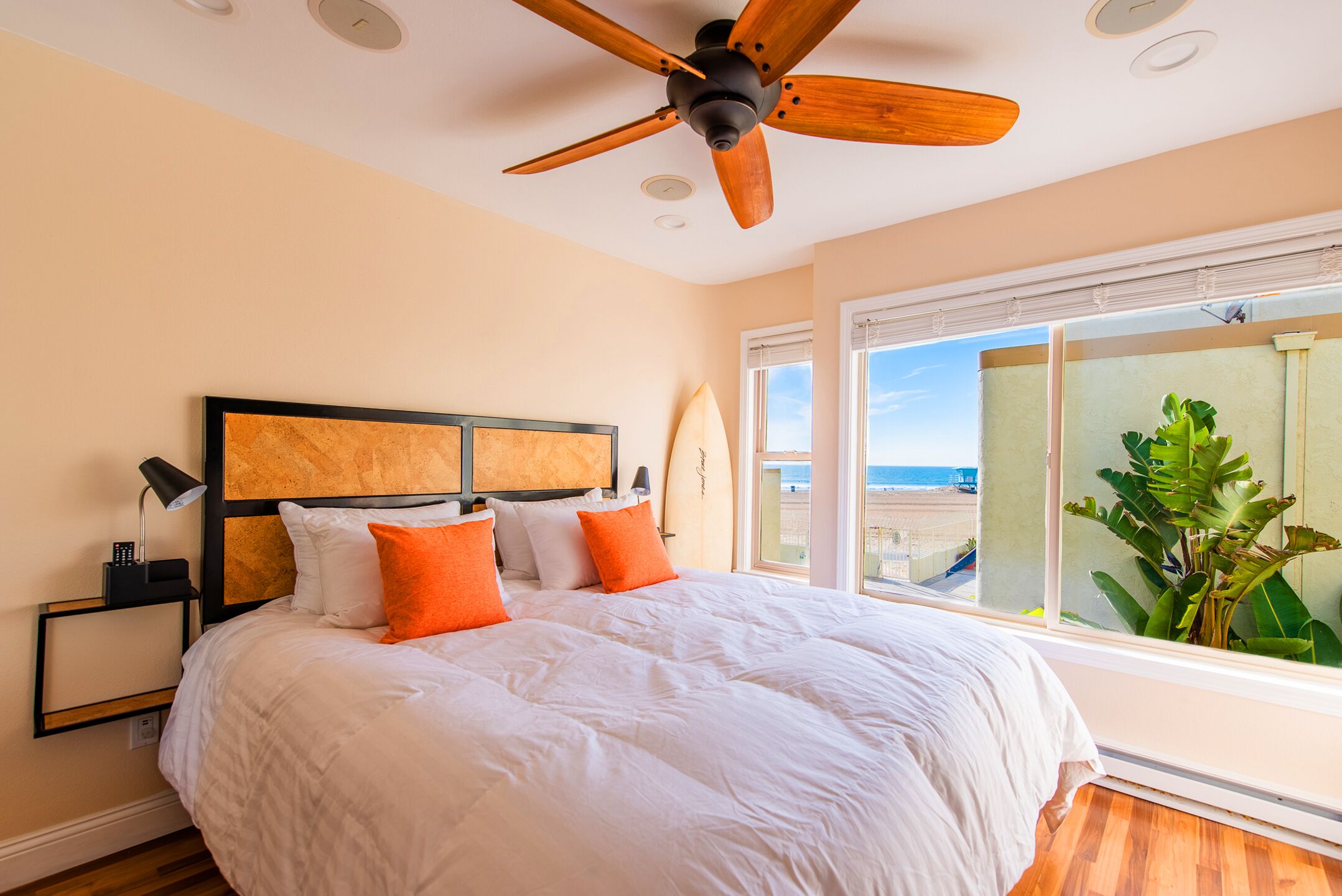 Luxury Beach Front Surf Condo ► Private Patio ► BBQ ► Parking ► Wifi ► Laundry ►