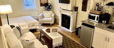 Fer et planche Ă repasser, Wi-Fi gratuit, draps fournis