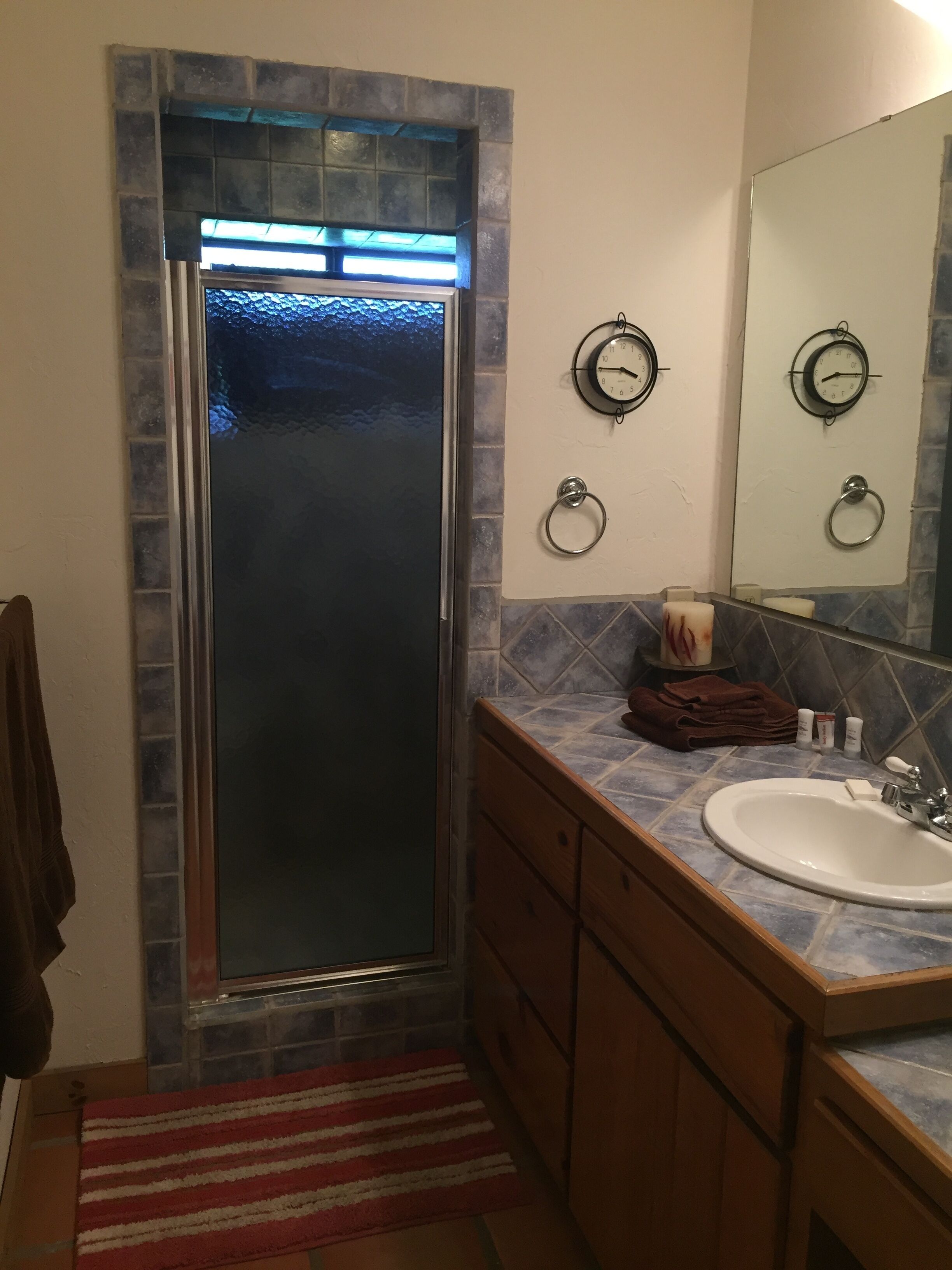 BEDROOM 5 - BATHROOM