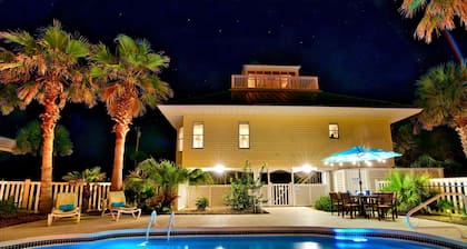 You will LOVE Sea Breeze! BOOK NOW! Great views and pool! 4 bedroom, sleeps 10
