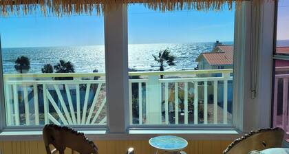 You will LOVE Sea Breeze! BOOK NOW! Great views and pool! 4 bedroom, sleeps 10