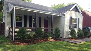 Exterior - 3 Bedroom/2 bath renovated home with large fenced back yard. Stay 30 Days + (Nashville)